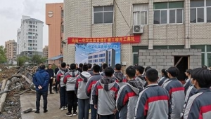 马站镇第一中学校歌（马站中学校长）